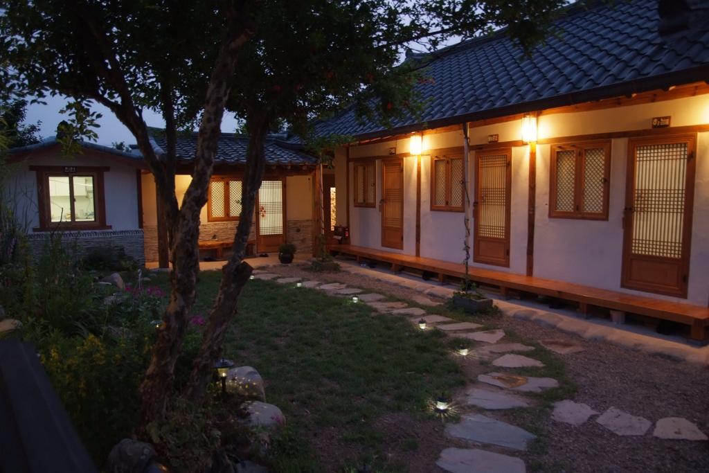 庆州 碎花空间韩屋旅馆酒店 外观 照片